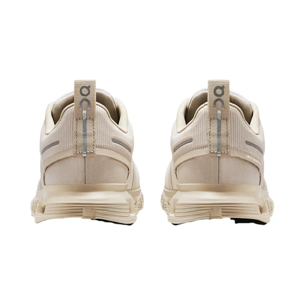 Cloud 6 Waterproof – All-Day Comfort  Rain or Shine