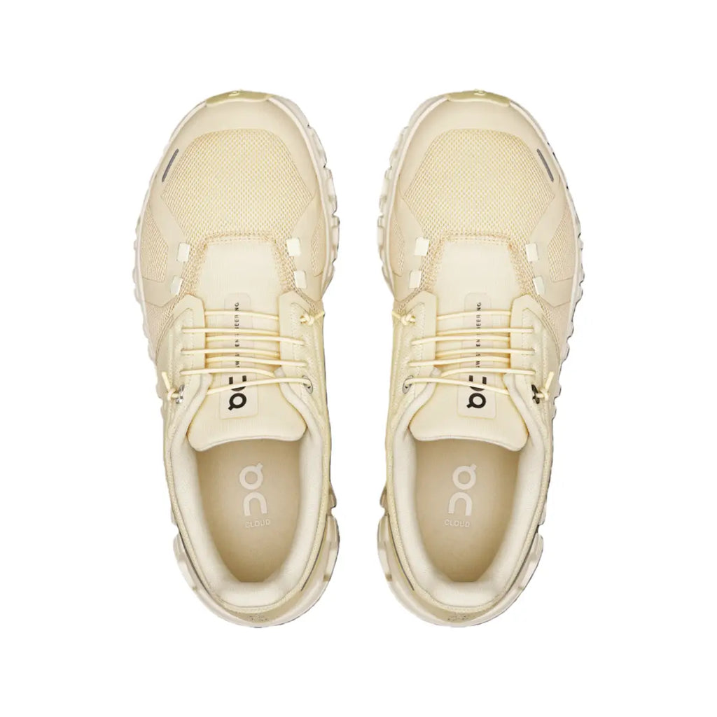Cloud 6 – Effortless Comfort  Every Step