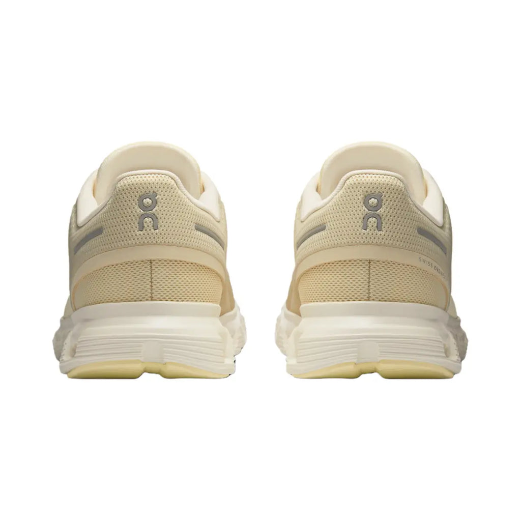 Cloud 6 – Effortless Comfort  Every Step